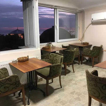Bachos Sultanahmet Enjoy Breakfast On The Teracce With A Sea View