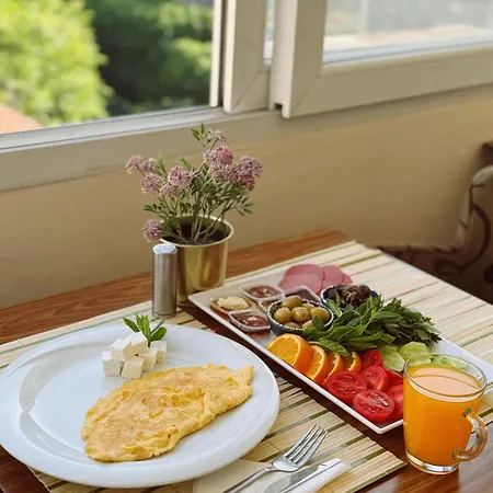 Otel Bachos Sultanahmet Enjoy Breakfast On The Teracce With A Sea View *