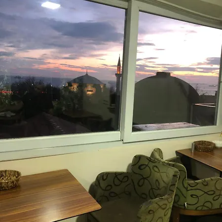 Bachos Sultanahmet Enjoy Breakfast On The Teracce With A Sea View Otel