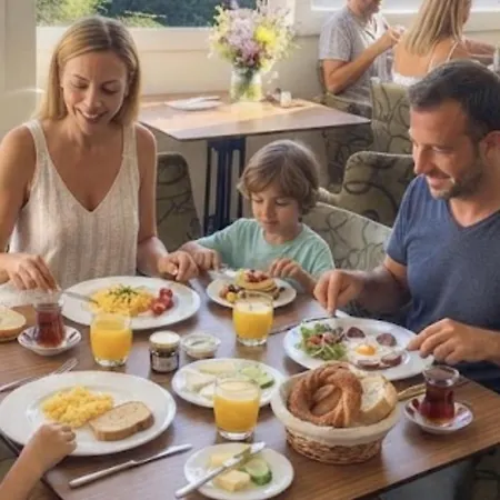 Bachos Sultanahmet Enjoy Breakfast On The Sea View Terrace * اسطنبول