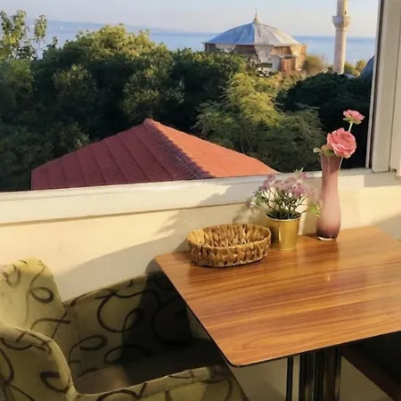 فندق Bachos Sultanahmet Enjoy Breakfast On The Sea View Terrace *