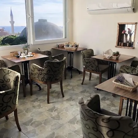 Bachos Sultanahmet Enjoy Breakfast On The Sea View Terrace فندق اسطنبول