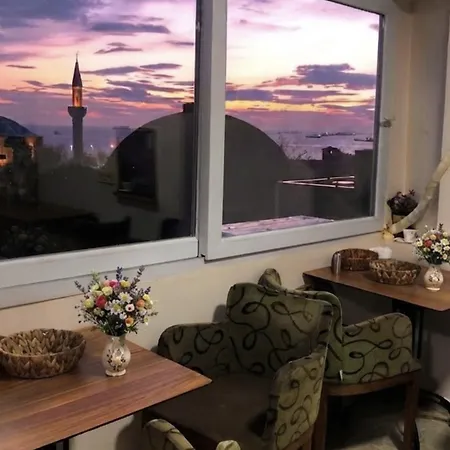 فندق Bachos Sultanahmet Enjoy Breakfast On The Sea View Terrace اسطنبول