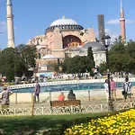 Bachos Sultanahmet Enjoy Breakfast On The Teracce With A Sea View