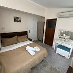 Hotel Bachos Sultanahmet Enjoy Breakfast On The Teracce With A Sea View Istanbul