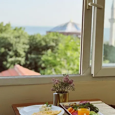 Bachos Sultanahmet Enjoy Breakfast On The Teracce With A Sea View 호텔 이스탄불